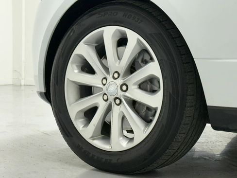 Used 2017 Land Rover Range Rover HSE image 57