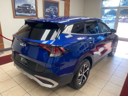 Used 2023 Kia Sportage EX FWD image 4