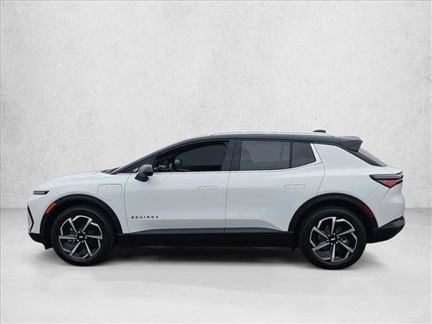 New 2026 Chevrolet Equinox EV LT image 5