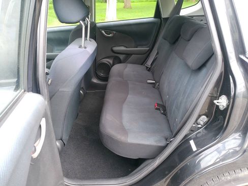 Used 2011 Honda Fit Sport image 29