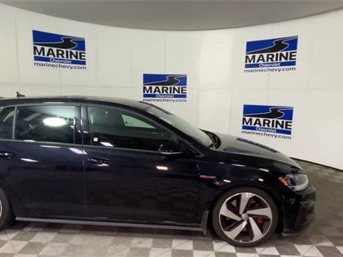 Used 2021 Volkswagen GTI S image 3