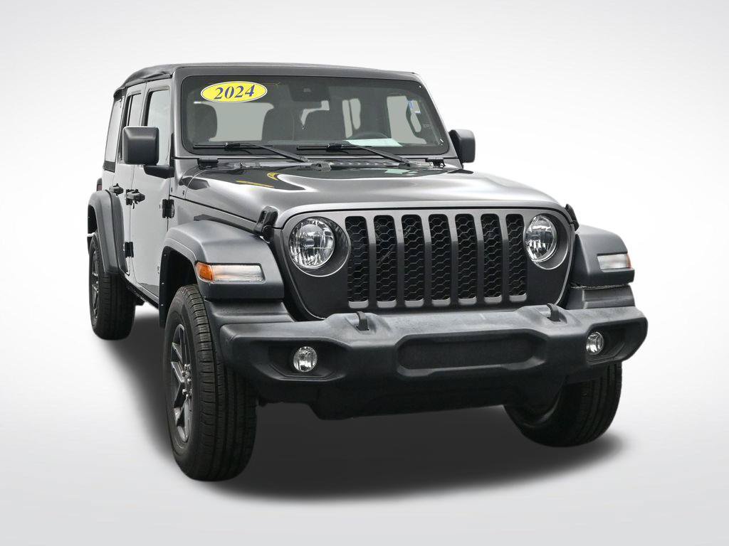 Used 2024 Jeep Wrangler Unlimited Sport AWD/4WD image 3