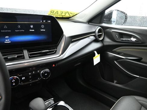 New 2026 Chevrolet Trax ACTIV w/ Sunroof Package image 22