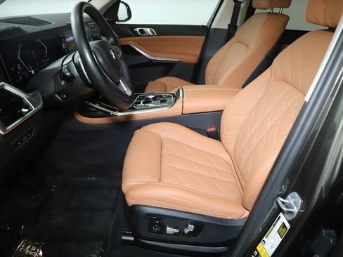 Used 2024 BMW X7 xDrive40i AWD/4WD image 22