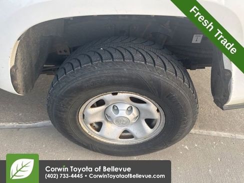 Used 2016 Toyota Tacoma SR image 8