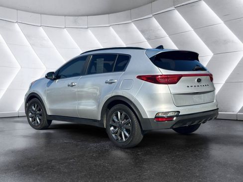 Used 2021 Kia Sportage S w/ S FWD Premium Package image 7
