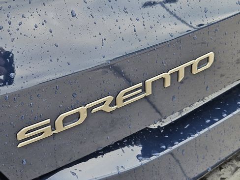 New 2026 Kia Sorento S image 8