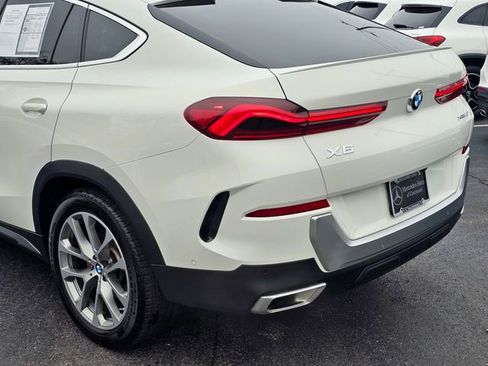 Used 2023 BMW X6 xDrive40i w/ Premium Package image 13