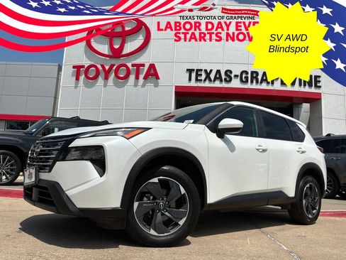 Used 2025 Nissan Rogue SV AWD/4WD image 1