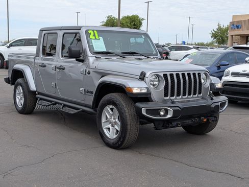 Used 2021 Jeep Gladiator Sport AWD/4WD image 3