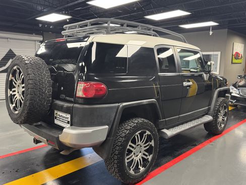 Used 2008 Toyota FJ Cruiser 4WD image 4
