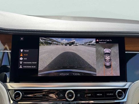 Used 2022 Bentley Continental GT image 42