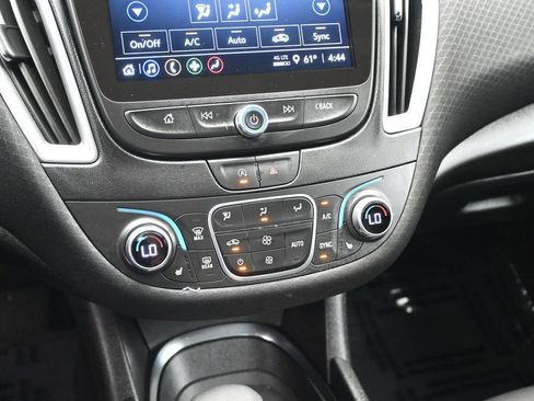 Used 2024 Chevrolet Malibu LT FWD image 18
