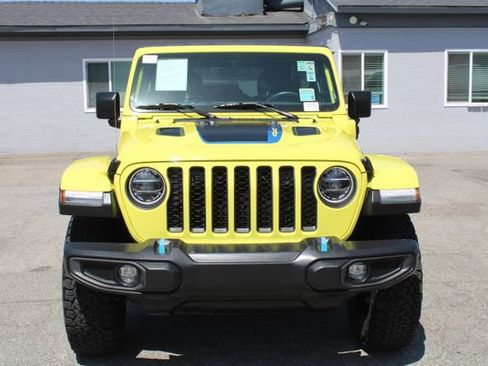 Used 2022 Jeep Wrangler Unlimited Rubicon 4xe w/ Cold Weather Group AWD/4WD image 2