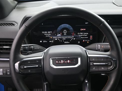 Used 2026 GMC Terrain AT4 AWD/4WD image 9