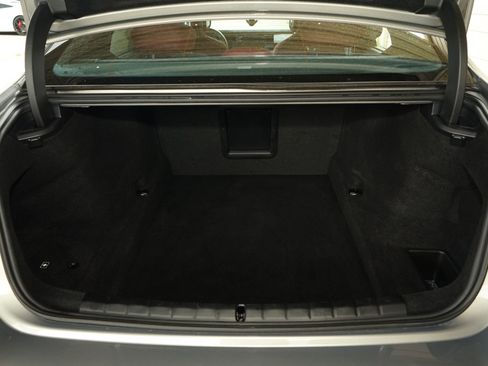 Used 2025 BMW 740i image 24