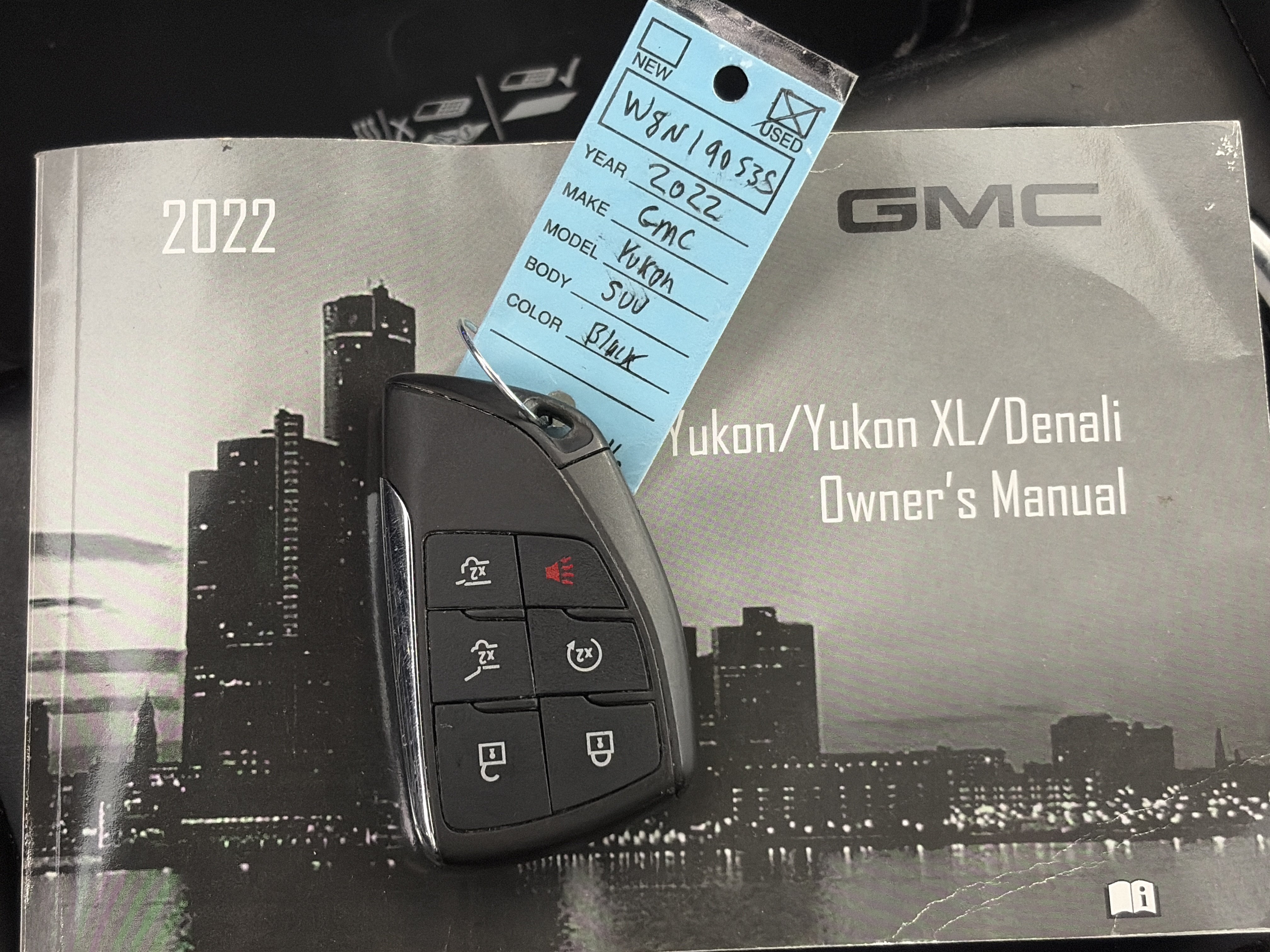 Used 2022 GMC Yukon SLT AWD/4WD image 42