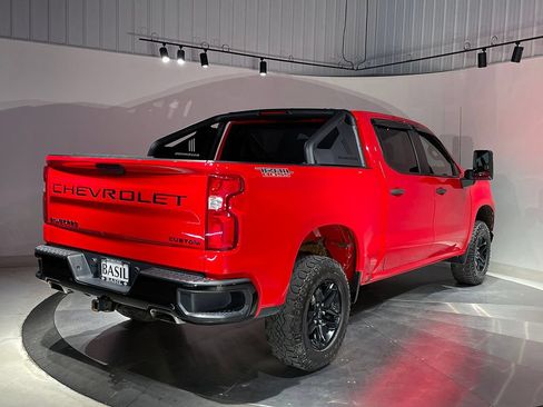 Used 2021 Chevrolet Silverado 1500 Custom Trail Boss w/ LPO, Dark Essentials Package AWD/4WD image 12