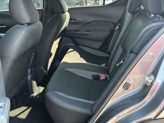 Used 2020 Nissan Kicks SV FWD image 15