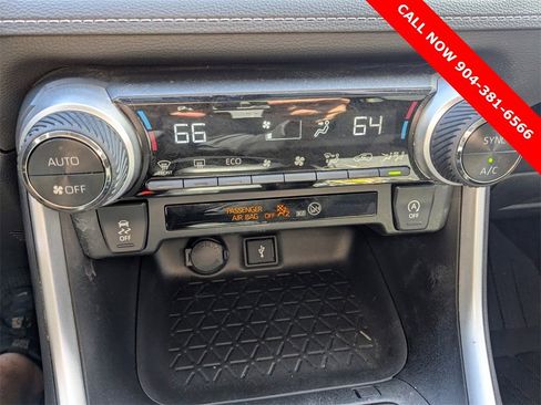 Used 2022 Toyota RAV4 XLE image 23