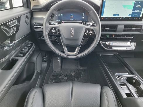 Certified 2025 Lincoln Corsair Reserve w/ Equipment Group 202A image 30