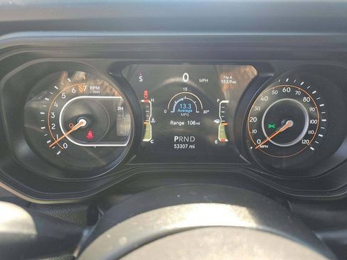 Used 2024 Jeep Gladiator Mojave AWD/4WD image 15