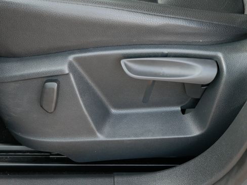 Used 2016 Volkswagen Tiguan S image 20
