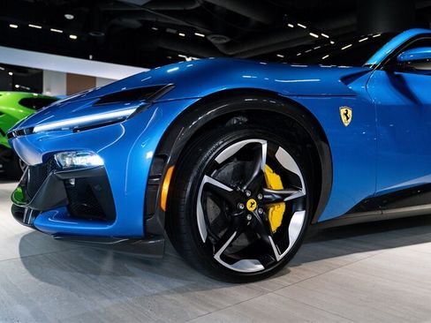 Used 2024 Ferrari Purosangue AWD/4WD image 28