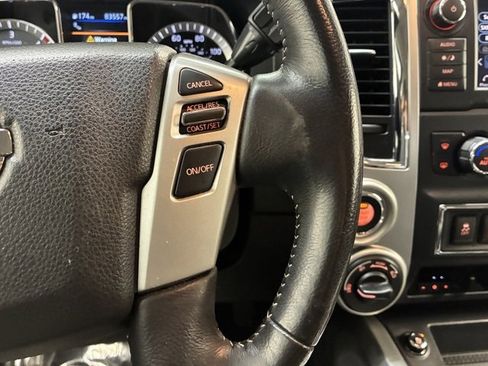Used 2019 Nissan Titan PRO-4X w/ Pro-4x Convenience Package image 17