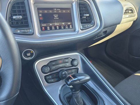 Used 2019 Dodge Challenger SXT w/ Driver Convenience Group RWD image 31