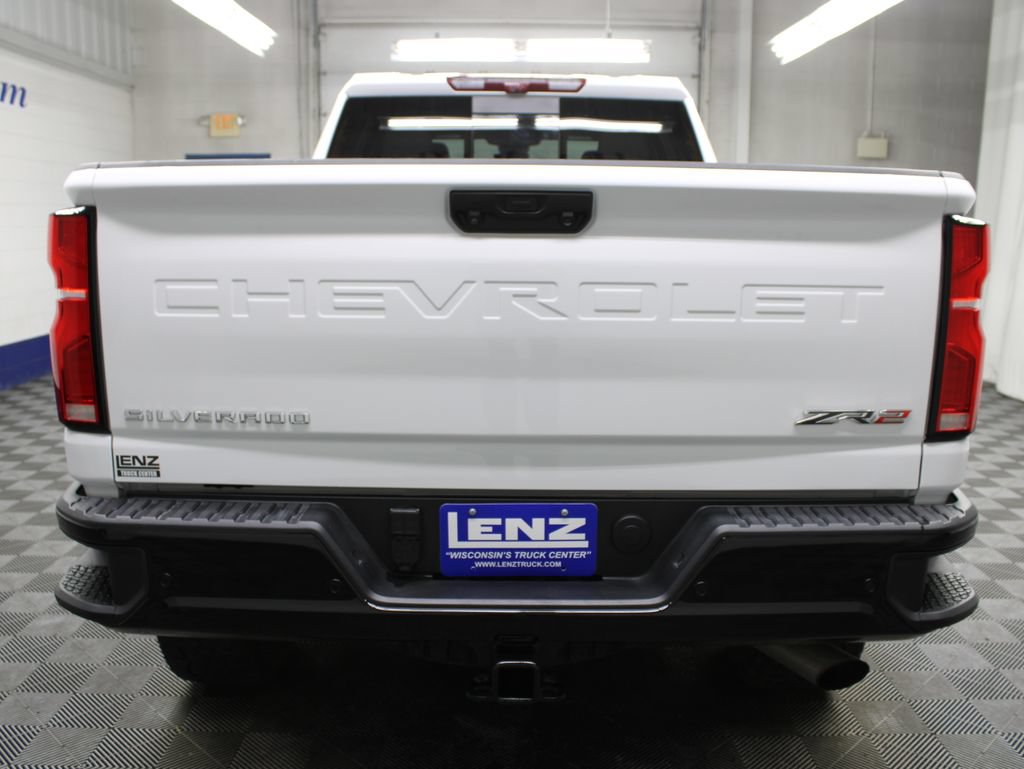 Used 2025 Chevrolet Silverado 2500 ZR2 w/ Technology Package AWD/4WD image 47