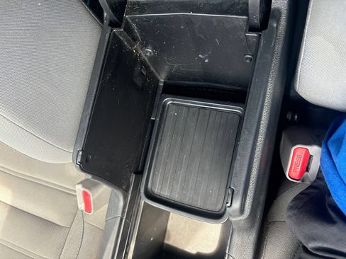Used 2020 Honda CR-V LX image 32