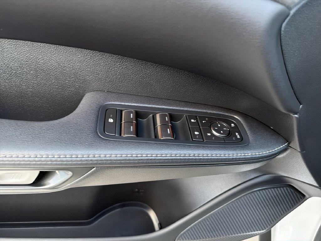 Used 2023 Lexus RX 350 FWD w/ Cold Area Package image 10