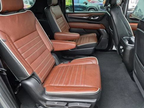 Used 2023 GMC Yukon XL Denali Ultimate AWD/4WD image 20