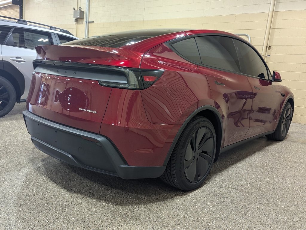 Used 2026 Tesla Model Y Long Range AWD/4WD image 4