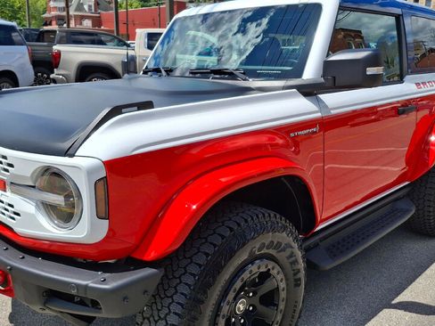 Used 2025 Ford Bronco Stroppe Edition AWD/4WD image 3