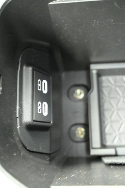 Used 2025 Toyota RAV4 Limited AWD/4WD image 15