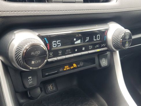 Certified 2023 Toyota RAV4 XLE Premium image 28