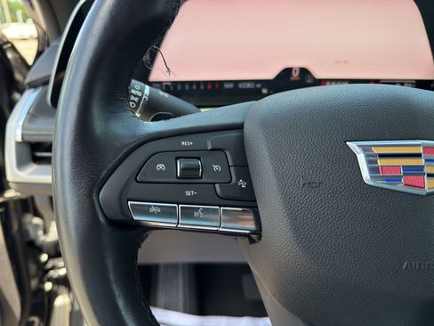 Used 2024 Cadillac XT4 Premium Luxury image 21