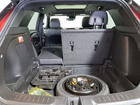 Used 2023 Chevrolet TrailBlazer RS w/ Sun and Liftgate Package image 25