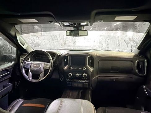 Used 2023 GMC Sierra 2500 AT4 w/ AT4 Preferred Package AWD/4WD image 10