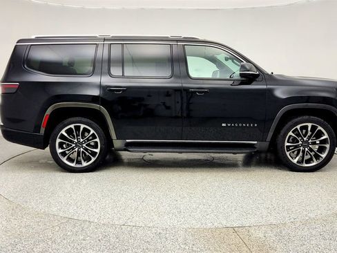 Used 2022 Jeep Wagoneer Series II w/ Premium Group I image 4