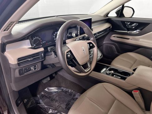 Used 2020 Lincoln Corsair AWD w/ Equipment Group 101A image 9