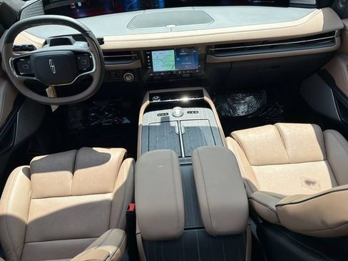 New 2027 Lincoln Navigator L Black Label AWD/4WD image 25