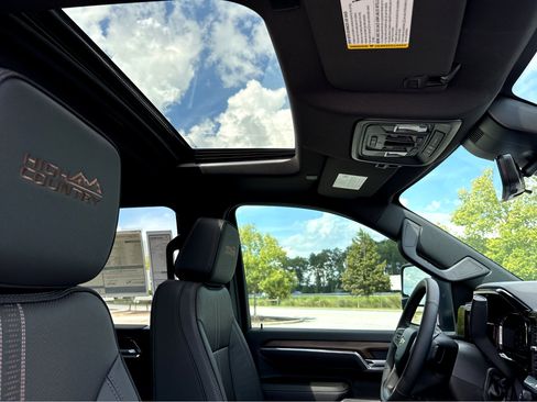 New 2024 Chevrolet Silverado 3500 High Country w/ Technology Package image 9