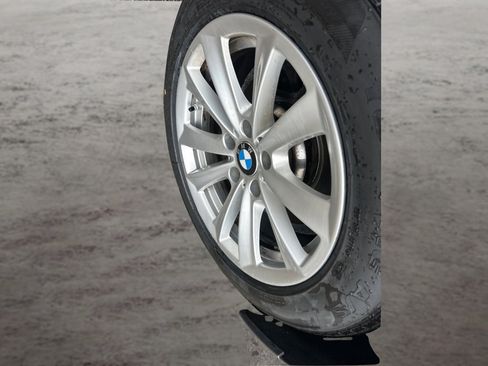 Used 2014 BMW 528i xDrive Sedan AWD/4WD image 16