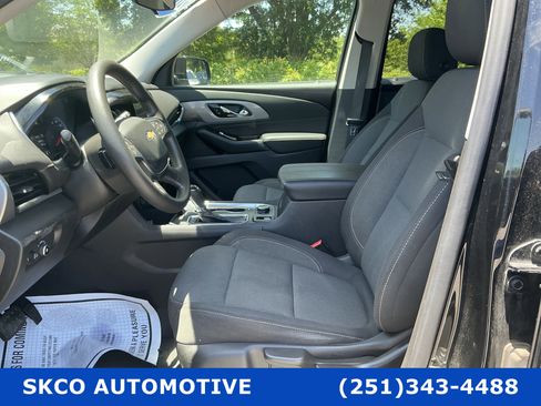 Used 2020 Chevrolet Traverse LS FWD image 11