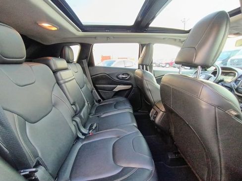 Used 2018 Jeep Cherokee Limited AWD/4WD image 53