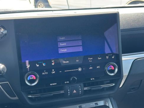 Used 2026 Lexus GX 550 w/ Accessory Package (31) AWD/4WD image 22