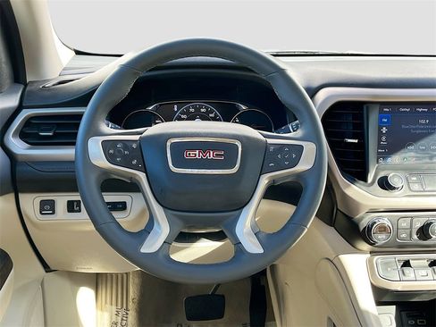 Used 2023 GMC Acadia Denali w/ Denali Ultimate Package image 11
